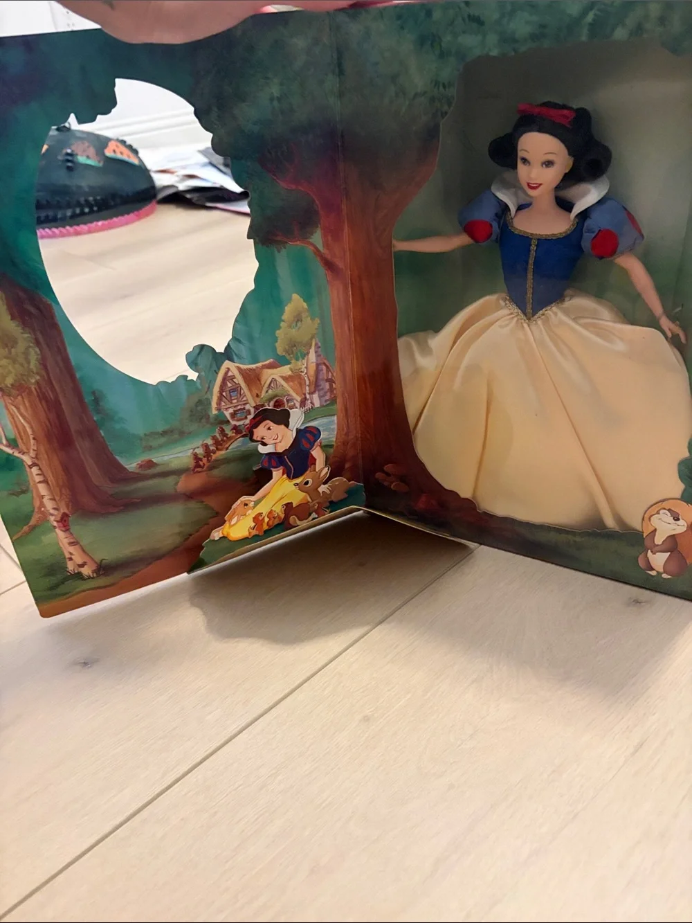 Disney Snow White Collector Doll - Blue, Yellow, Red